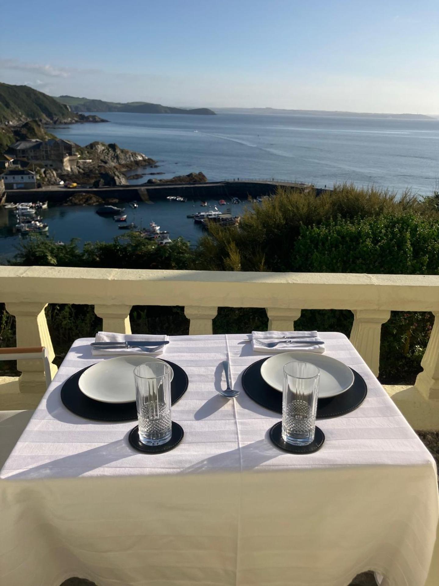 What A View メバギシー エクステリア 写真