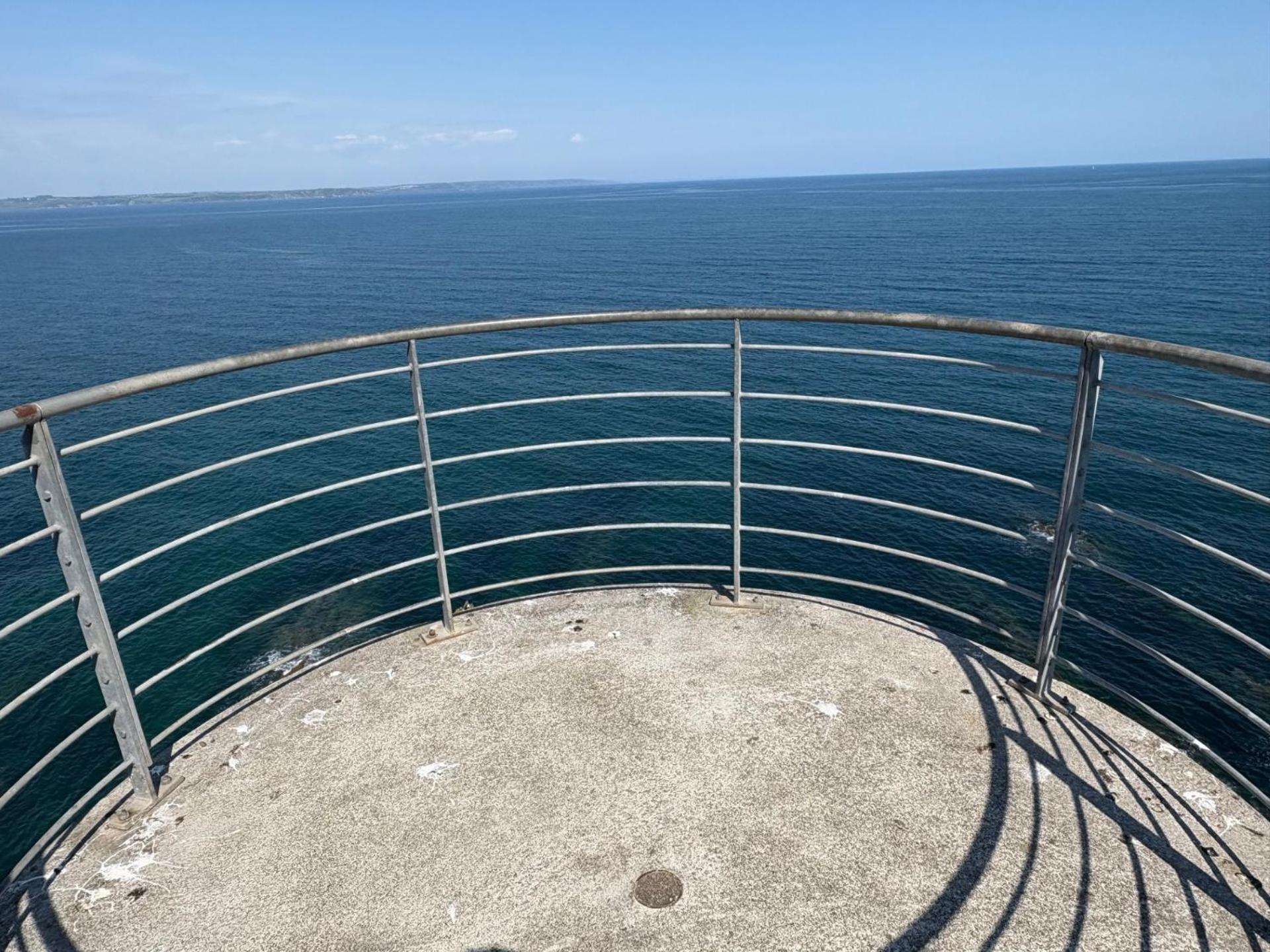 What A View メバギシー エクステリア 写真